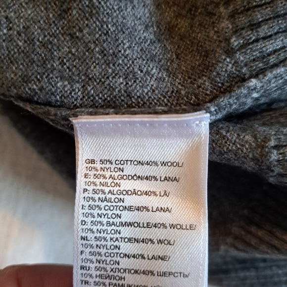 The North Face men's size XL heathered gray v neck cotton/wool blend sweater - Picture 3 of 6